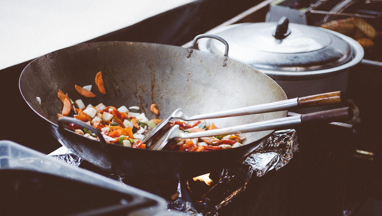 cooking, wok, chinese, asian, food, frying pan, meal, pan, vegetables, stir fry, frying, cook, cooking food, cooking vegetables, cooking, cooking, cooking, cooking, cooking, wok